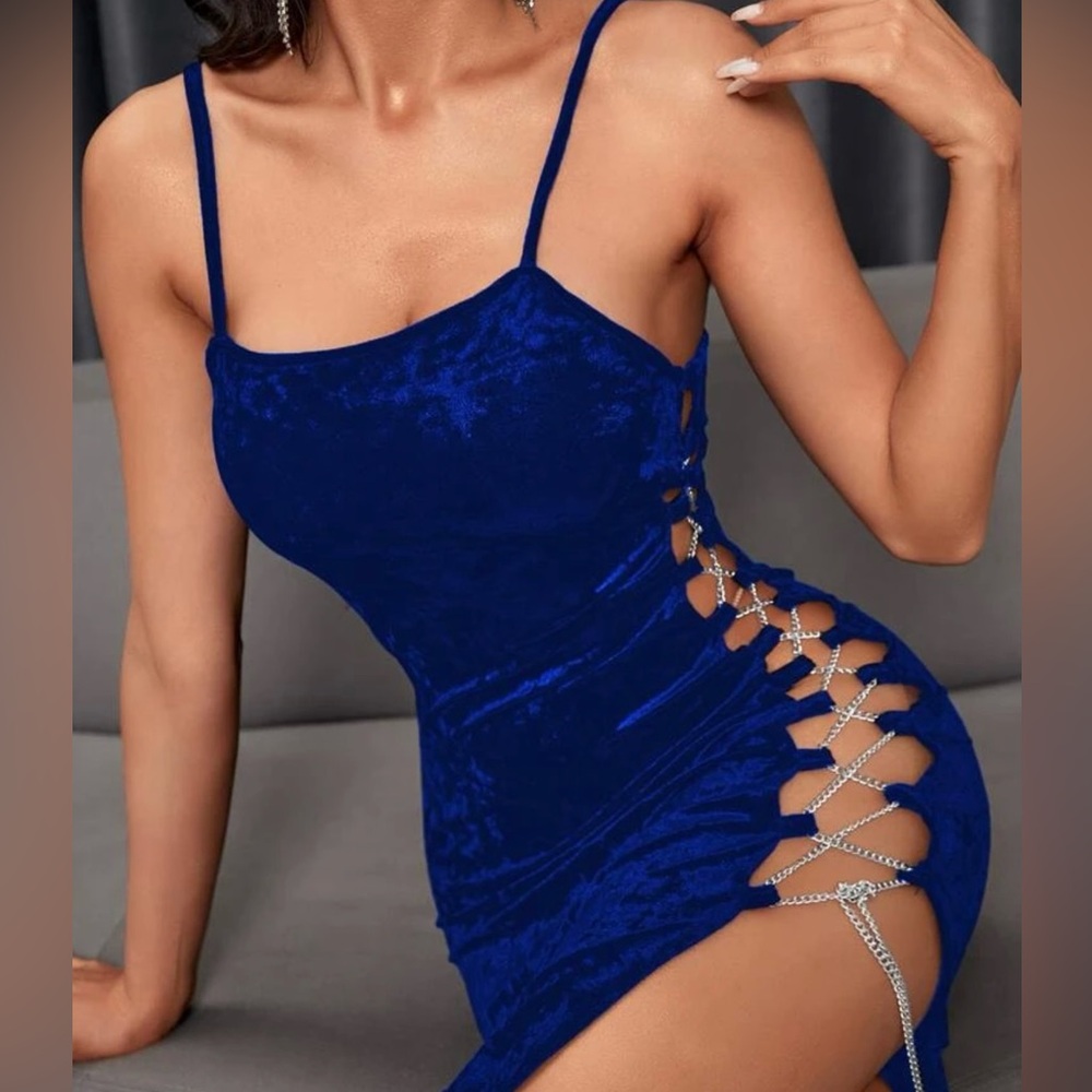 Velvet dress 💙